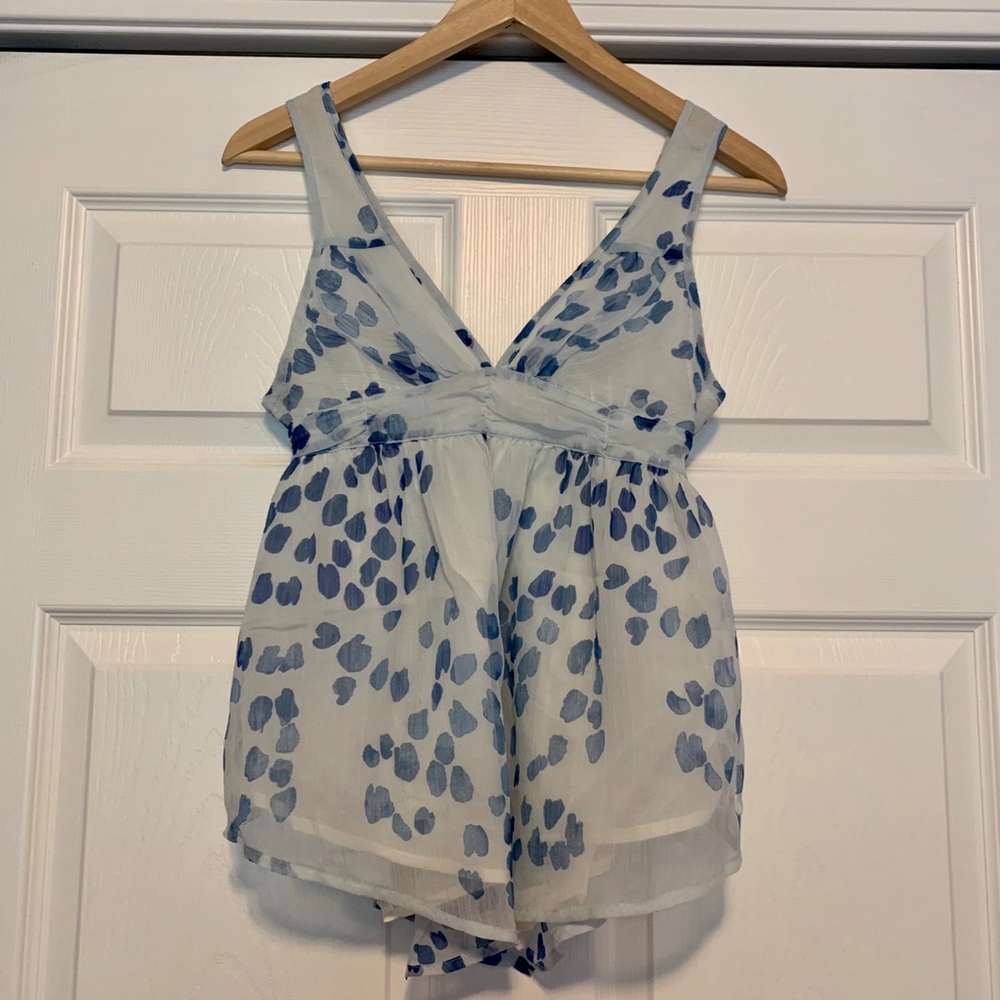 Double V Floral Tank